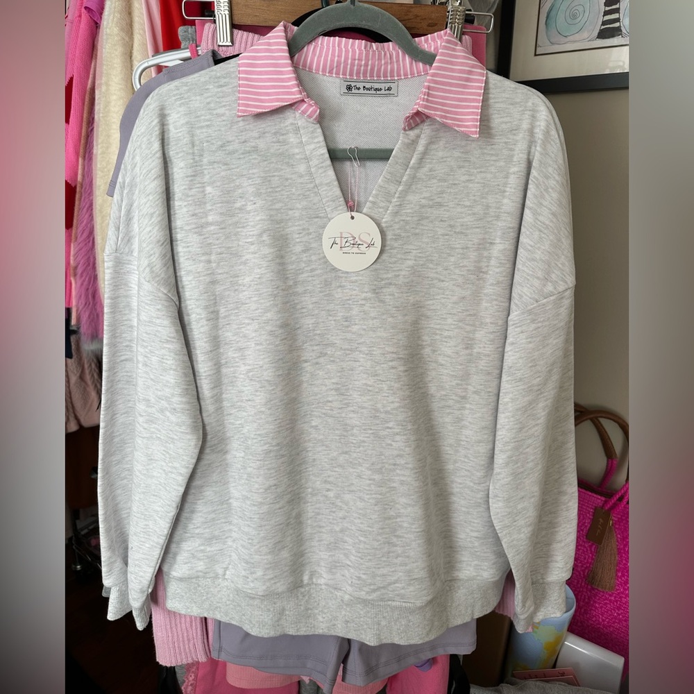 The boutique lab light, Heather, gray and pink and white set. Pants are wide leg